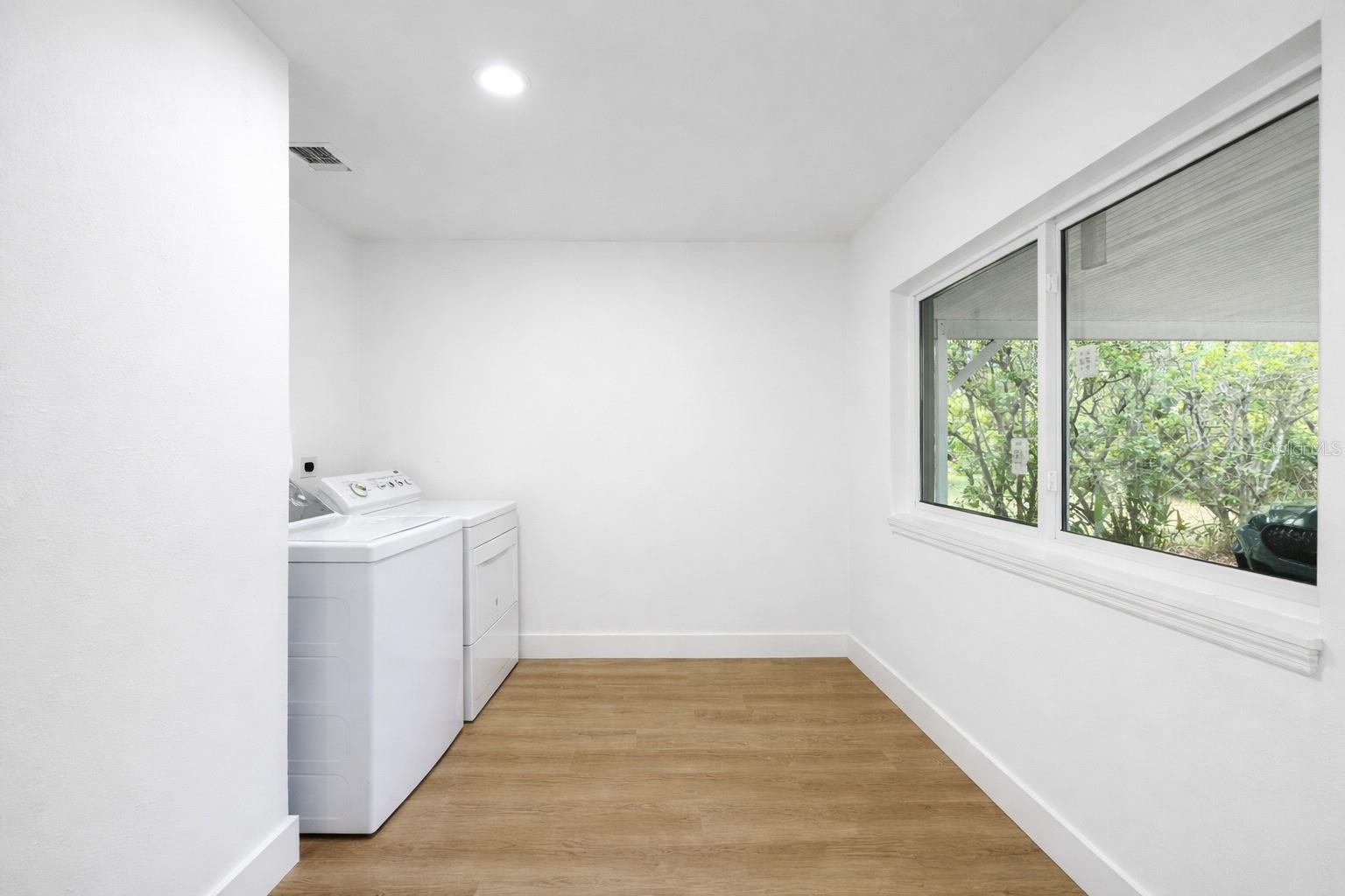 Image 25 of 34 For 26 Backspin Lane