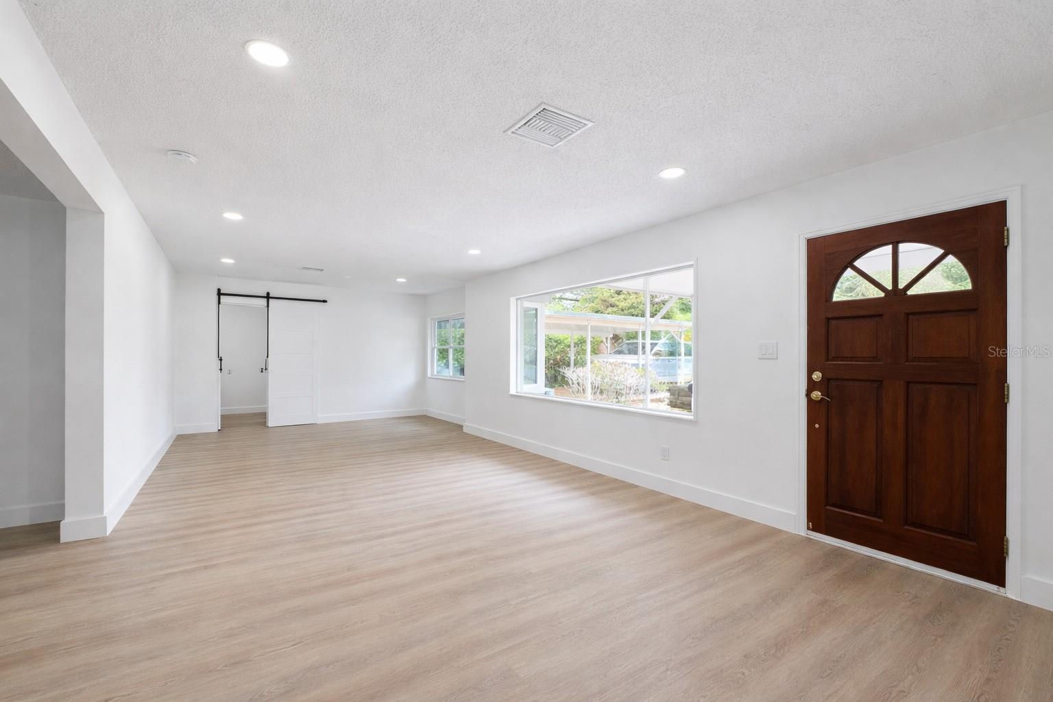 Image 3 of 34 For 26 Backspin Lane