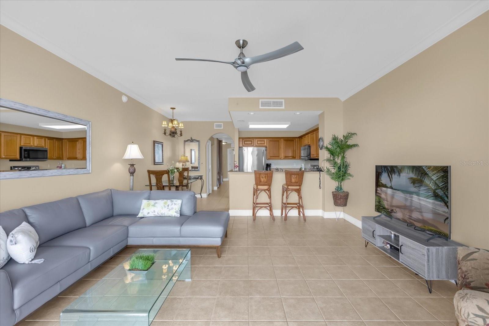 Image 9 of 45 For 13427 Blue Heron Beach Drive 402