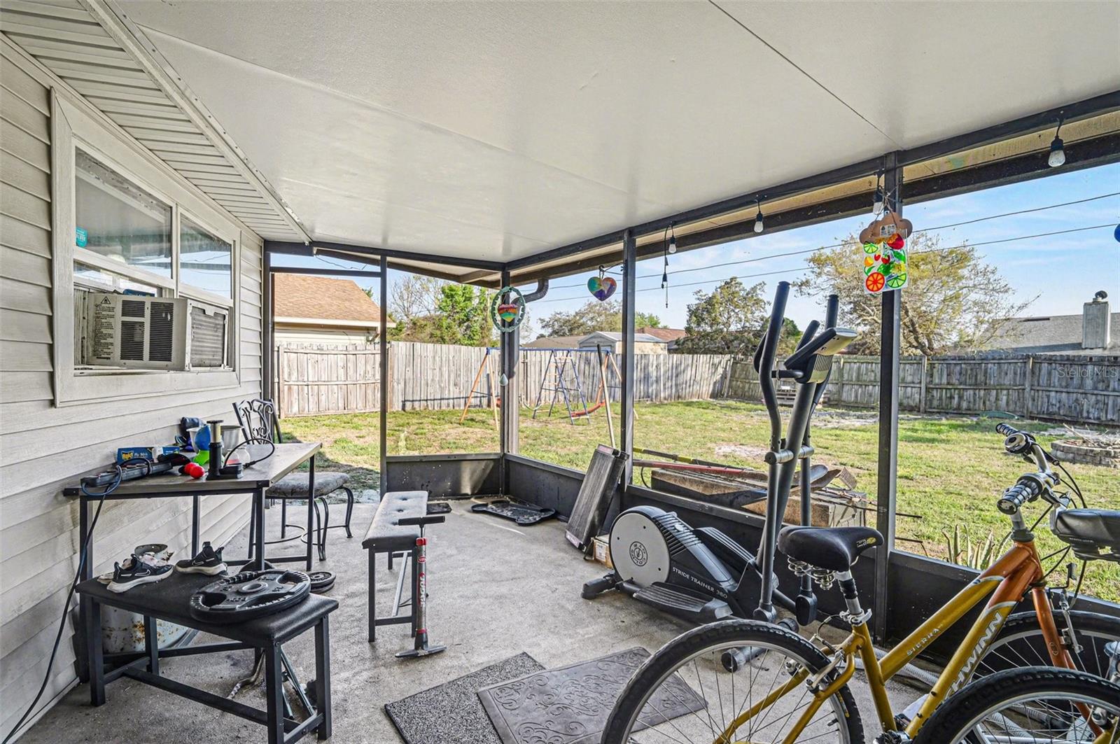 Image 13 of 17 For 2675 Gramercy Drive