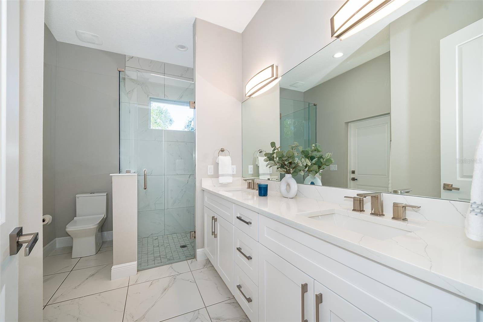 Image 22 of 35 For 2766 Shannin Drive