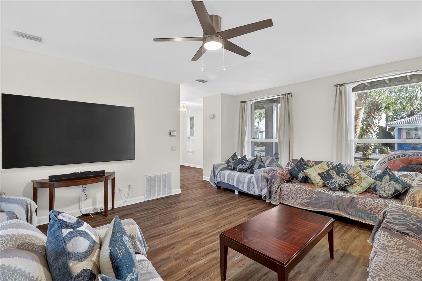 Image 19 of 67 For 26 Topaz Cove