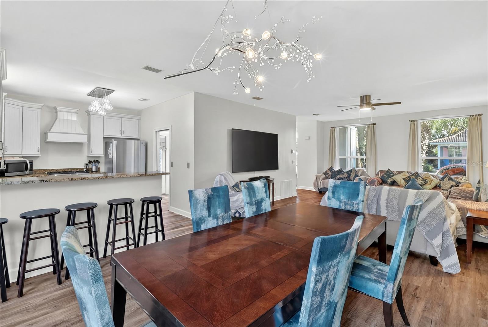 Image 24 of 67 For 26 Topaz Cove