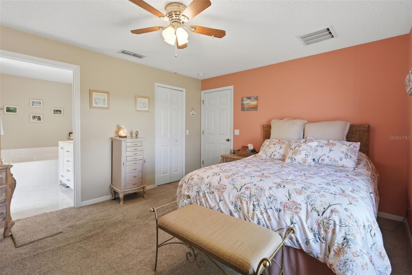 Image 26 of 42 For 403 Central Mariners Drive