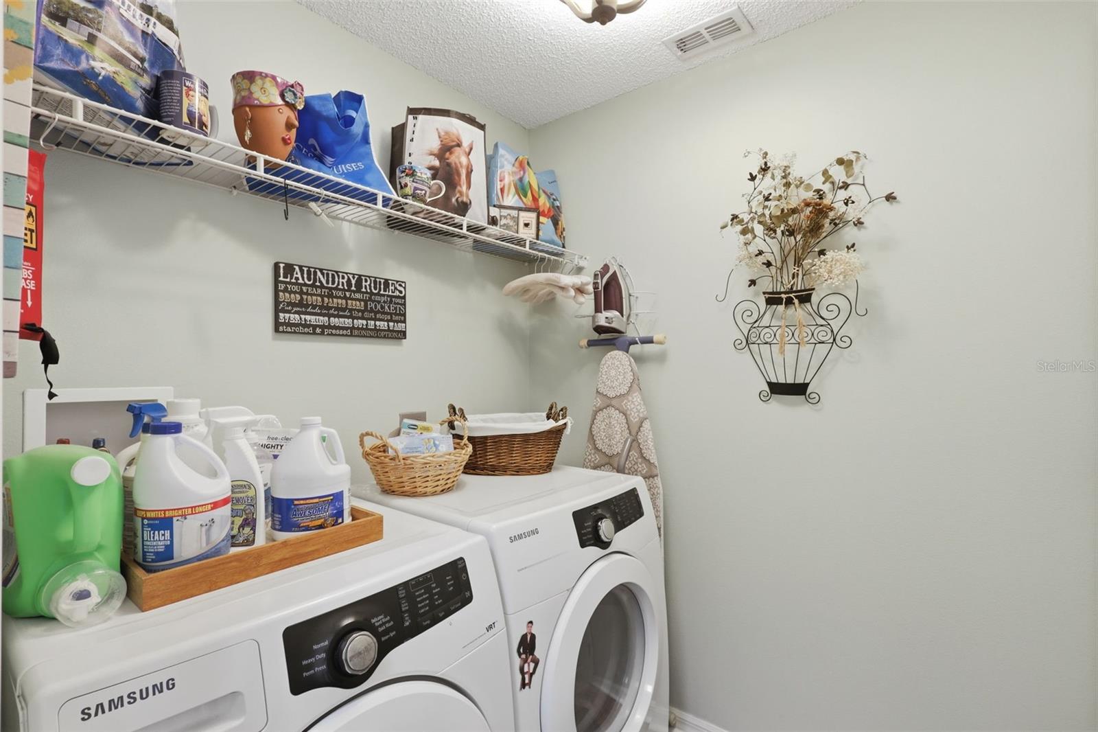 Image 31 of 42 For 403 Central Mariners Drive