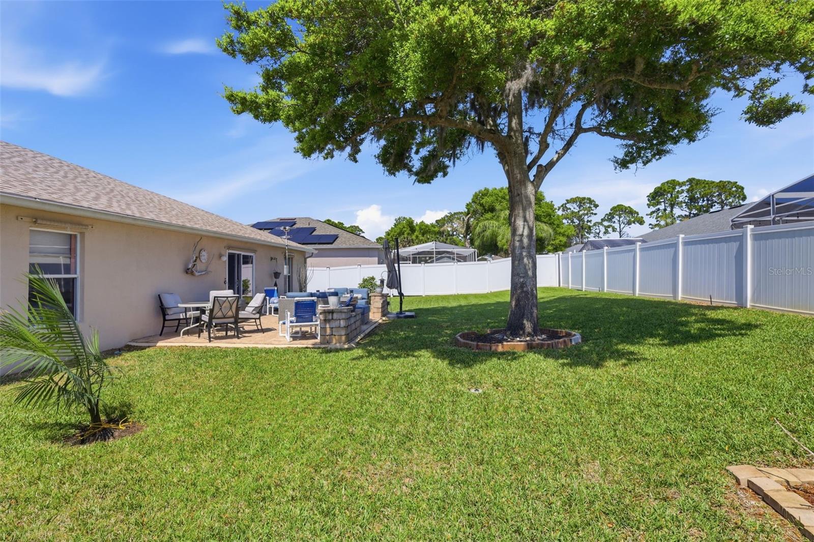 Image 37 of 42 For 403 Central Mariners Drive