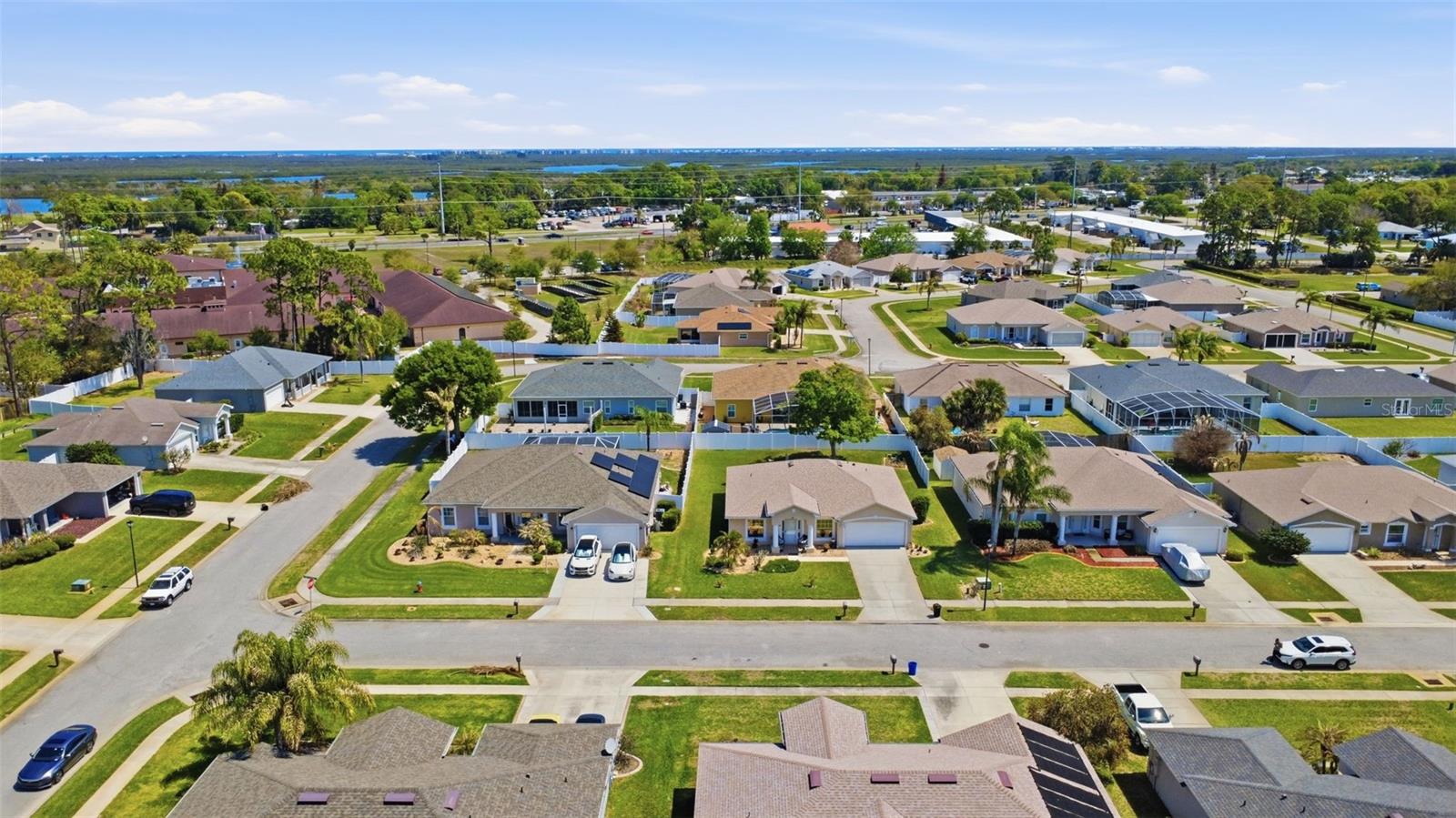 Image 38 of 42 For 403 Central Mariners Drive