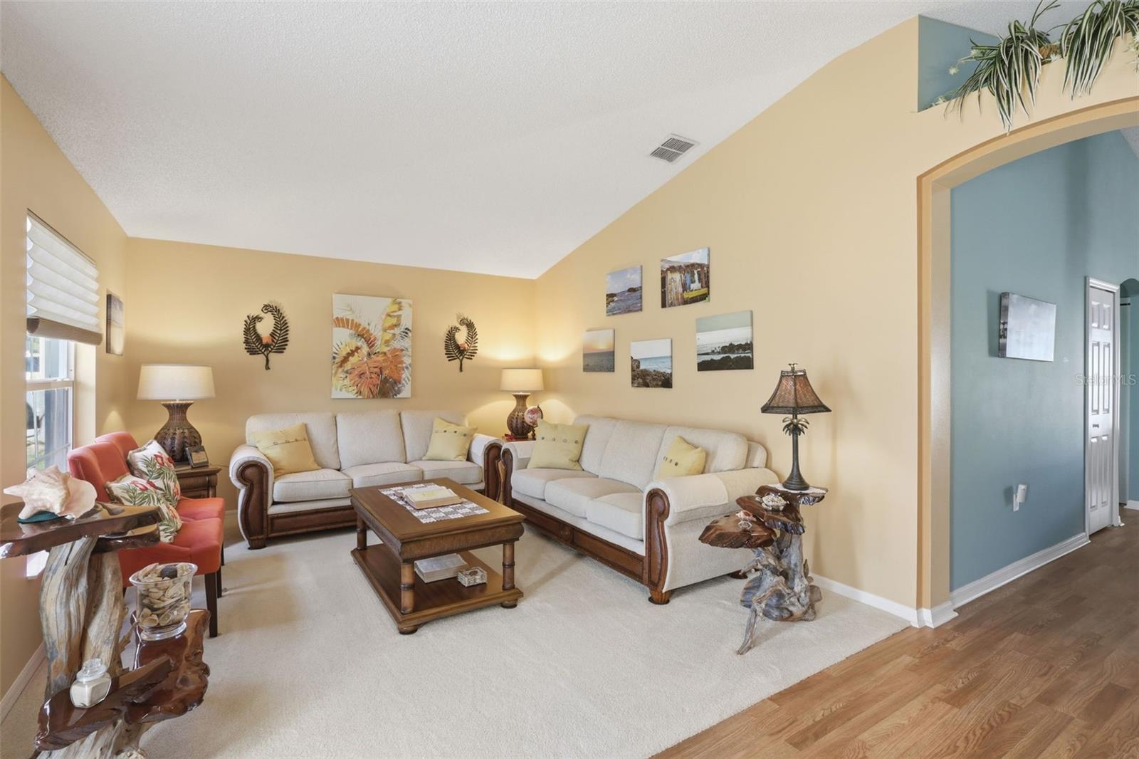 Image 9 of 42 For 403 Central Mariners Drive