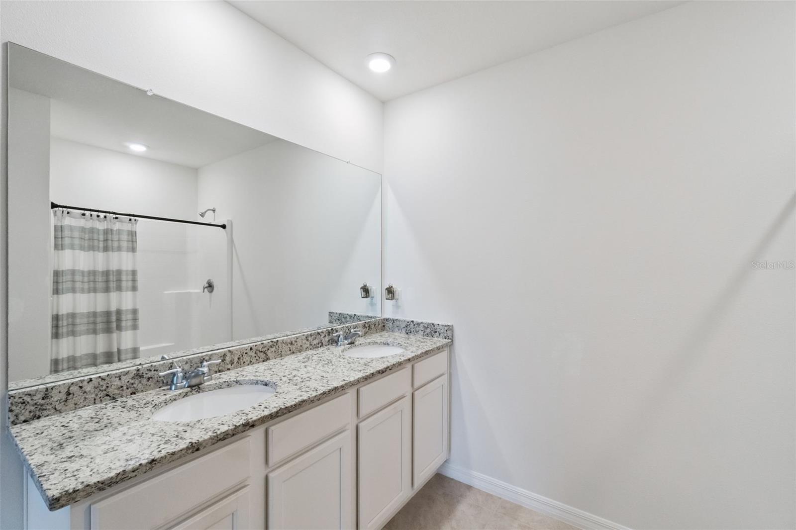 Image 20 of 40 For 5367 Douglas Fir Drive