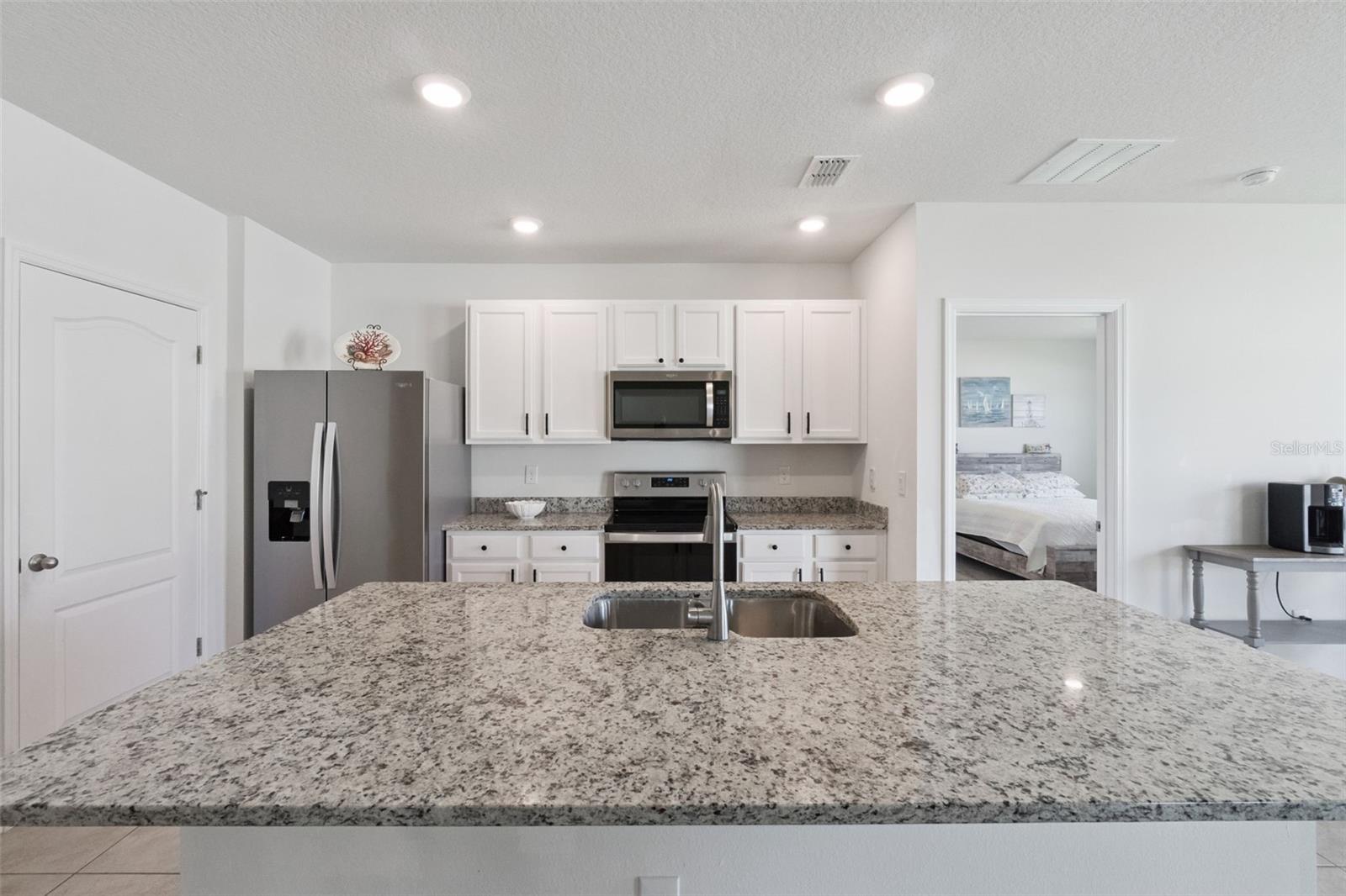 Image 8 of 40 For 5367 Douglas Fir Drive