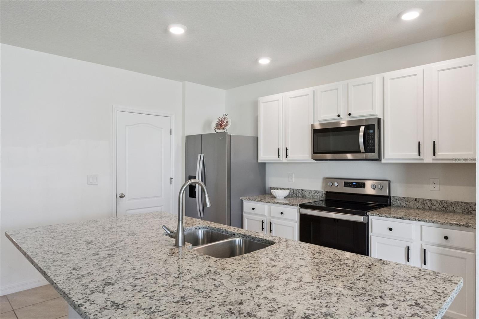 Image 9 of 40 For 5367 Douglas Fir Drive