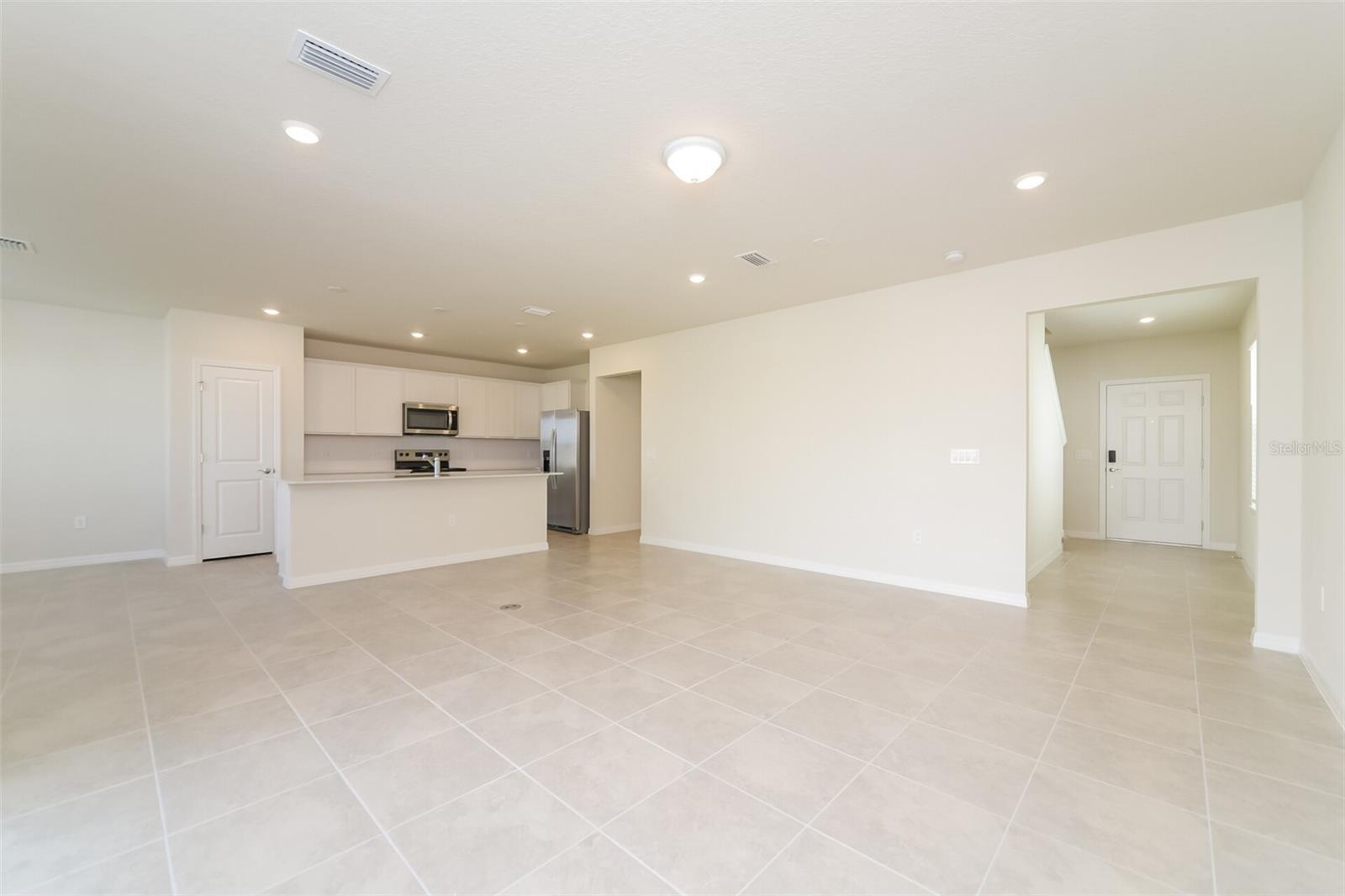 Image 3 of 20 For 3301 Ellsworth Avenue