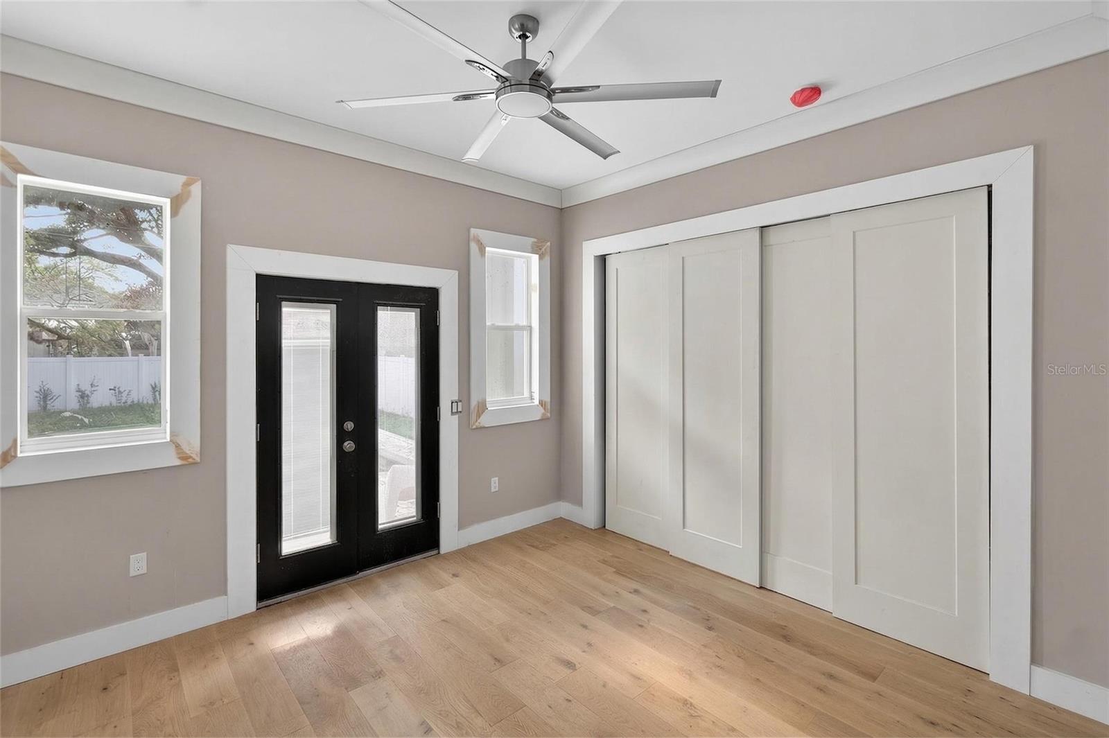 Image 16 of 42 For 2935 Helen Avenue