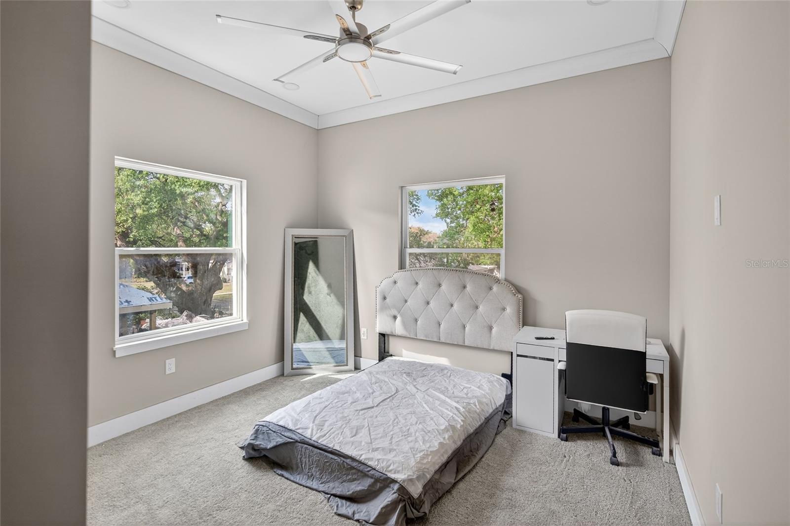 Image 31 of 42 For 2935 Helen Avenue