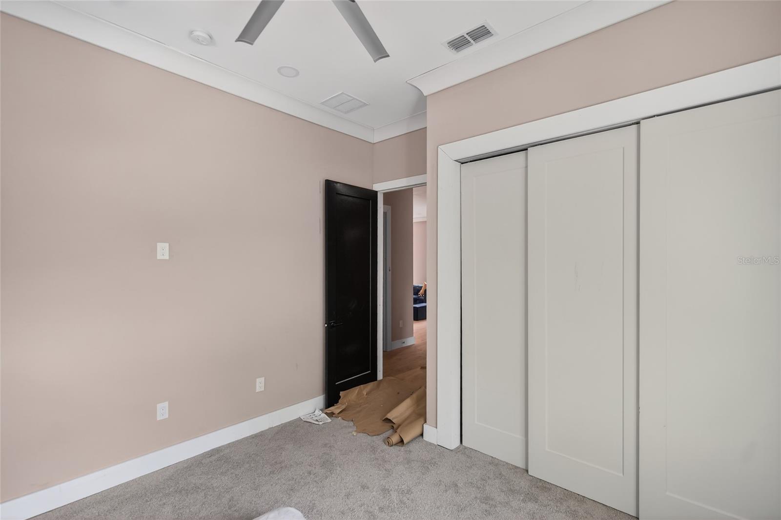 Image 32 of 42 For 2935 Helen Avenue