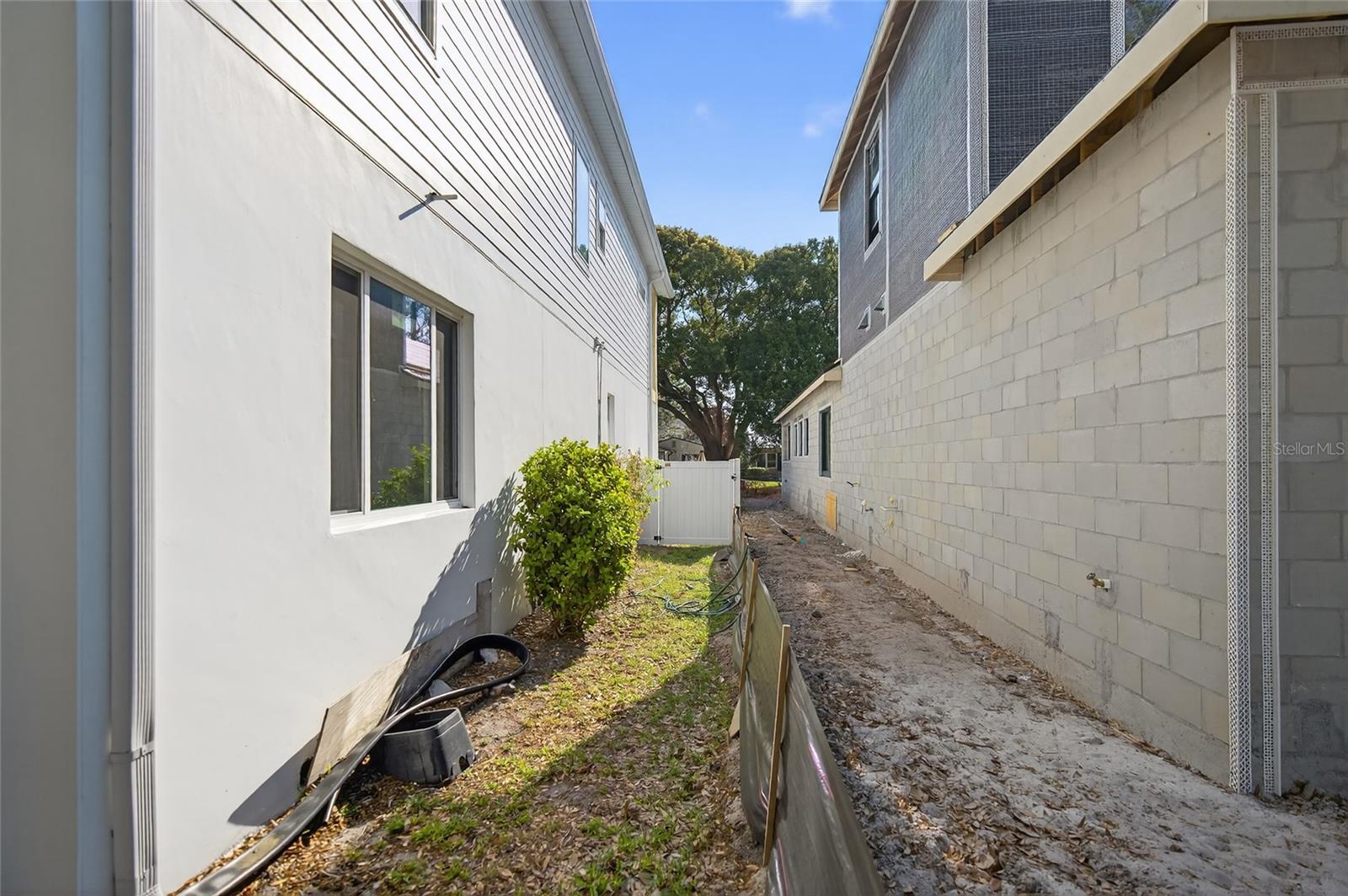 Image 34 of 42 For 2935 Helen Avenue