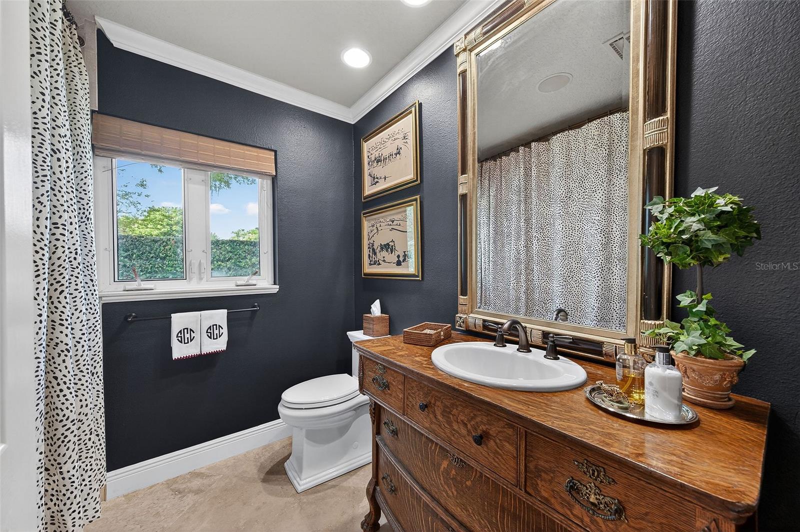 Image 19 of 54 For 1300 Mayfield Avenue