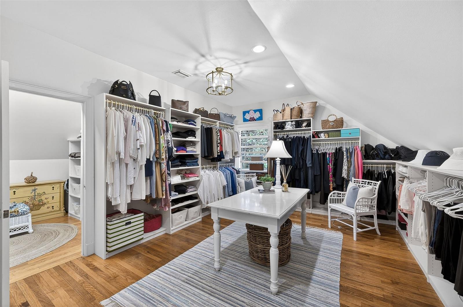 Image 34 of 54 For 1300 Mayfield Avenue