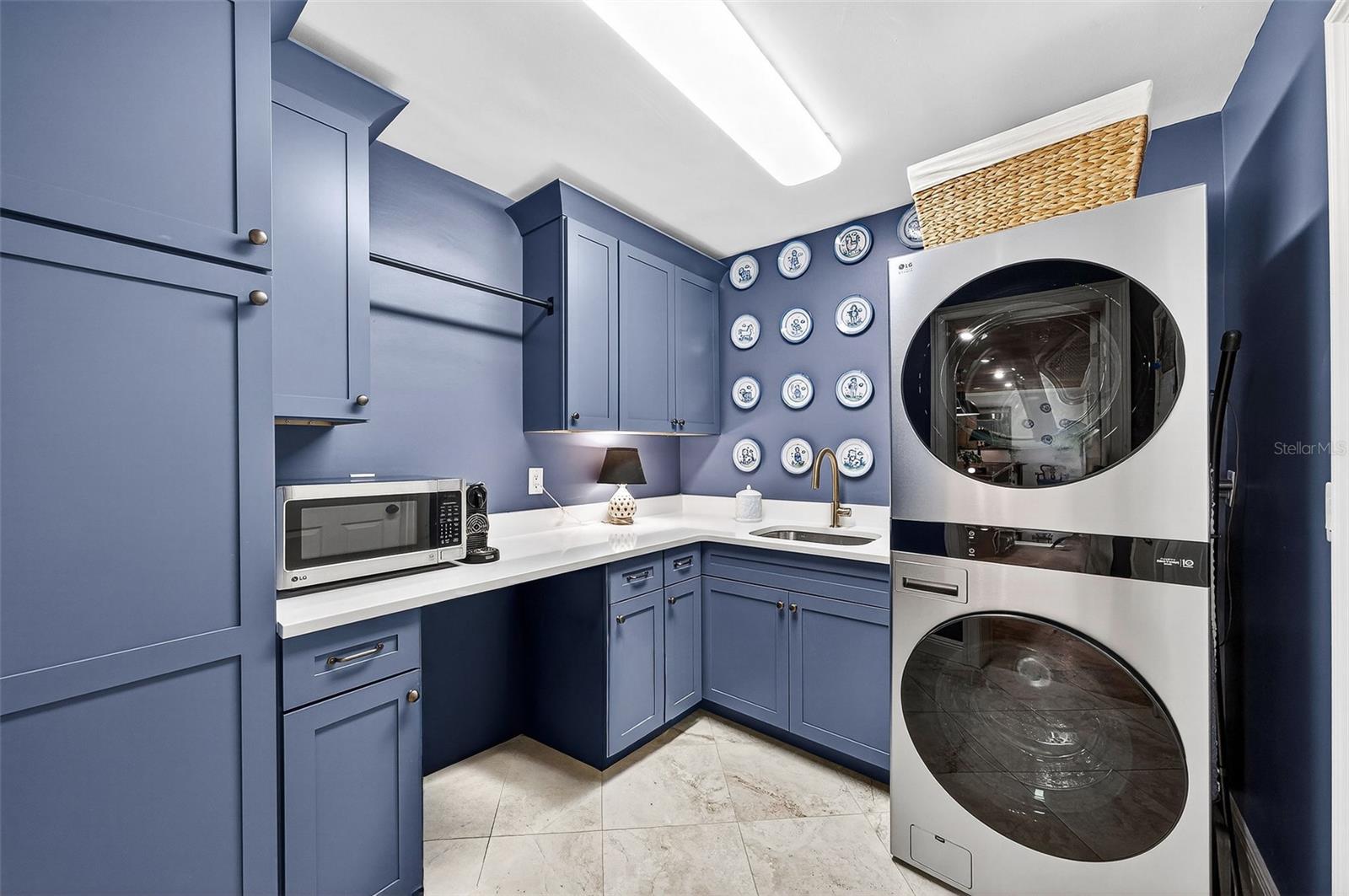 Image 35 of 54 For 1300 Mayfield Avenue