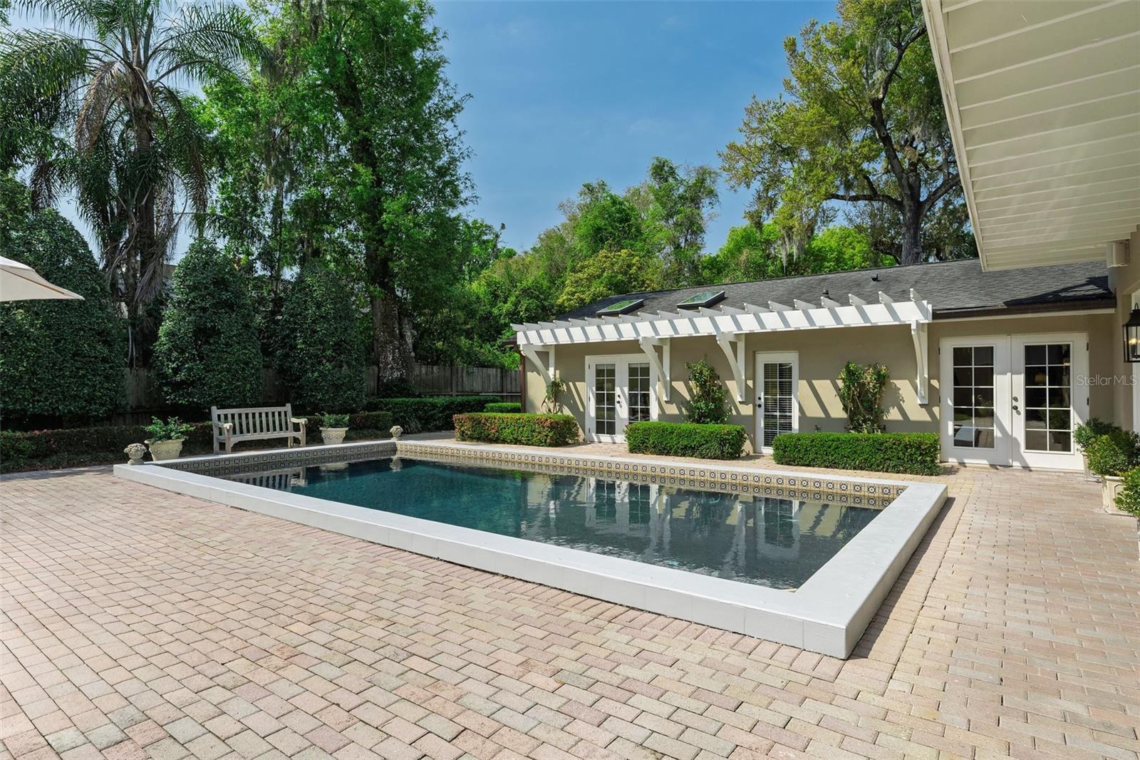 Image 36 of 54 For 1300 Mayfield Avenue