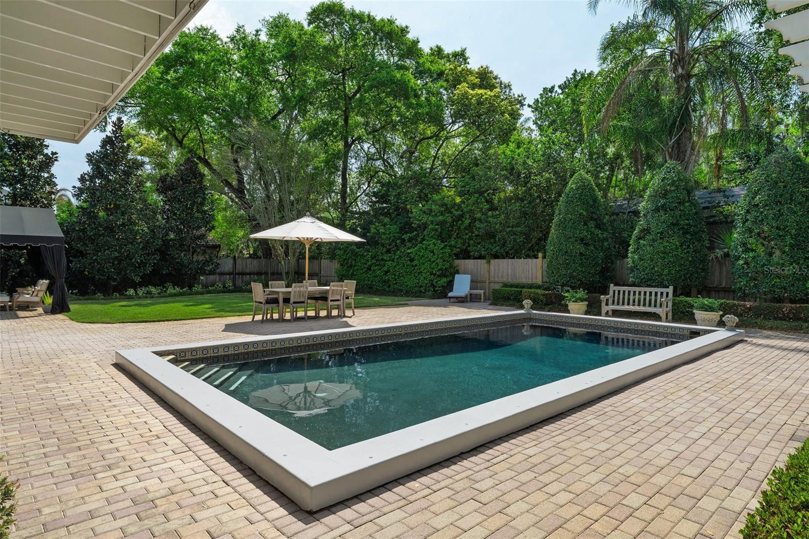 Image 38 of 54 For 1300 Mayfield Avenue