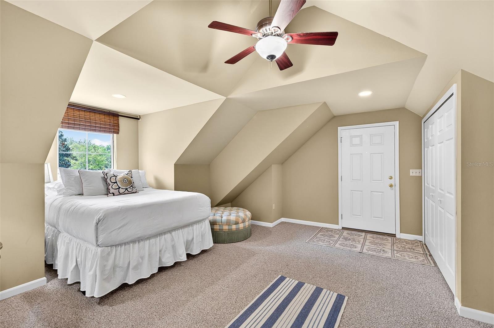 Image 49 of 54 For 1300 Mayfield Avenue