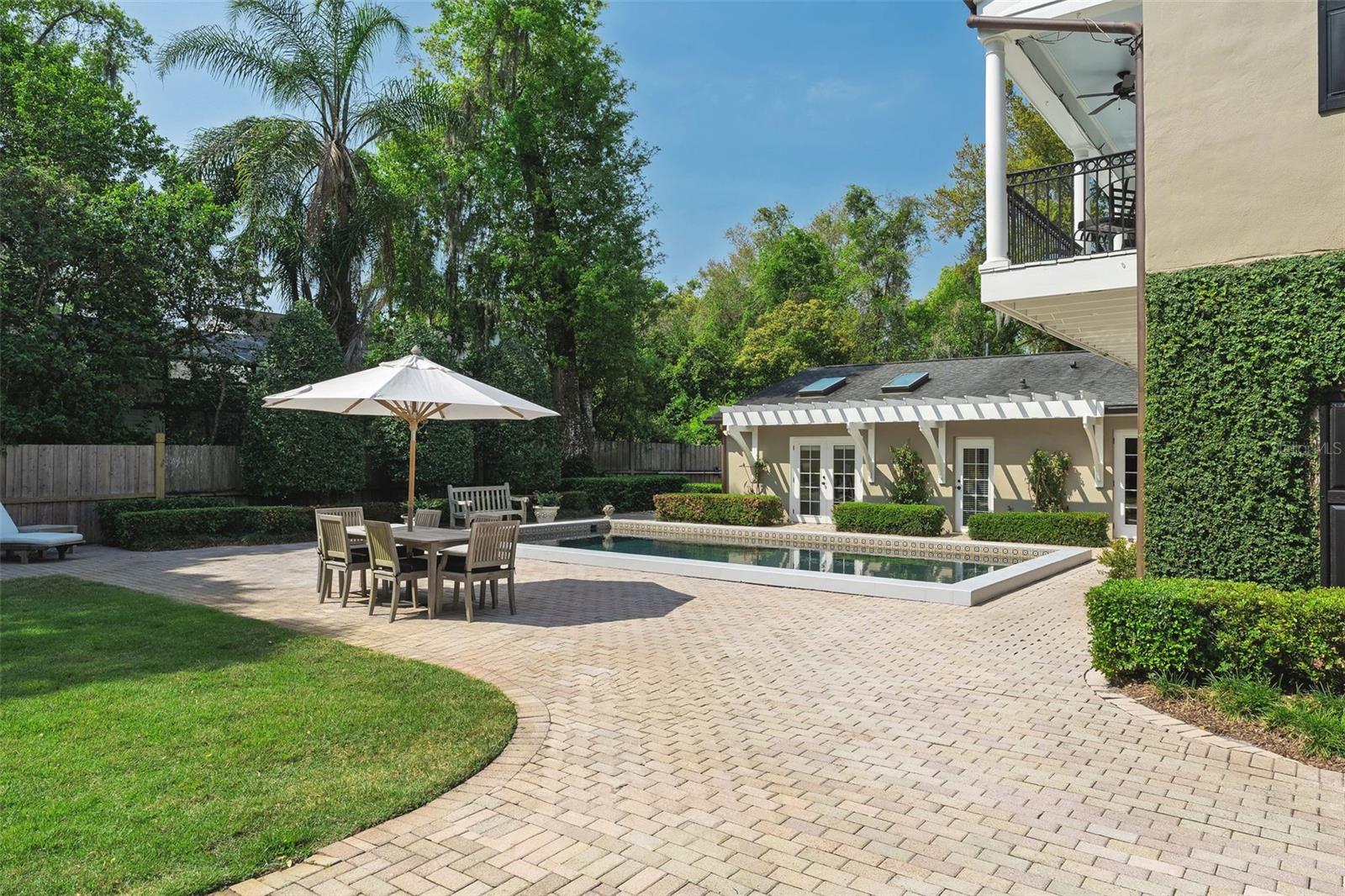 Image 5 of 54 For 1300 Mayfield Avenue