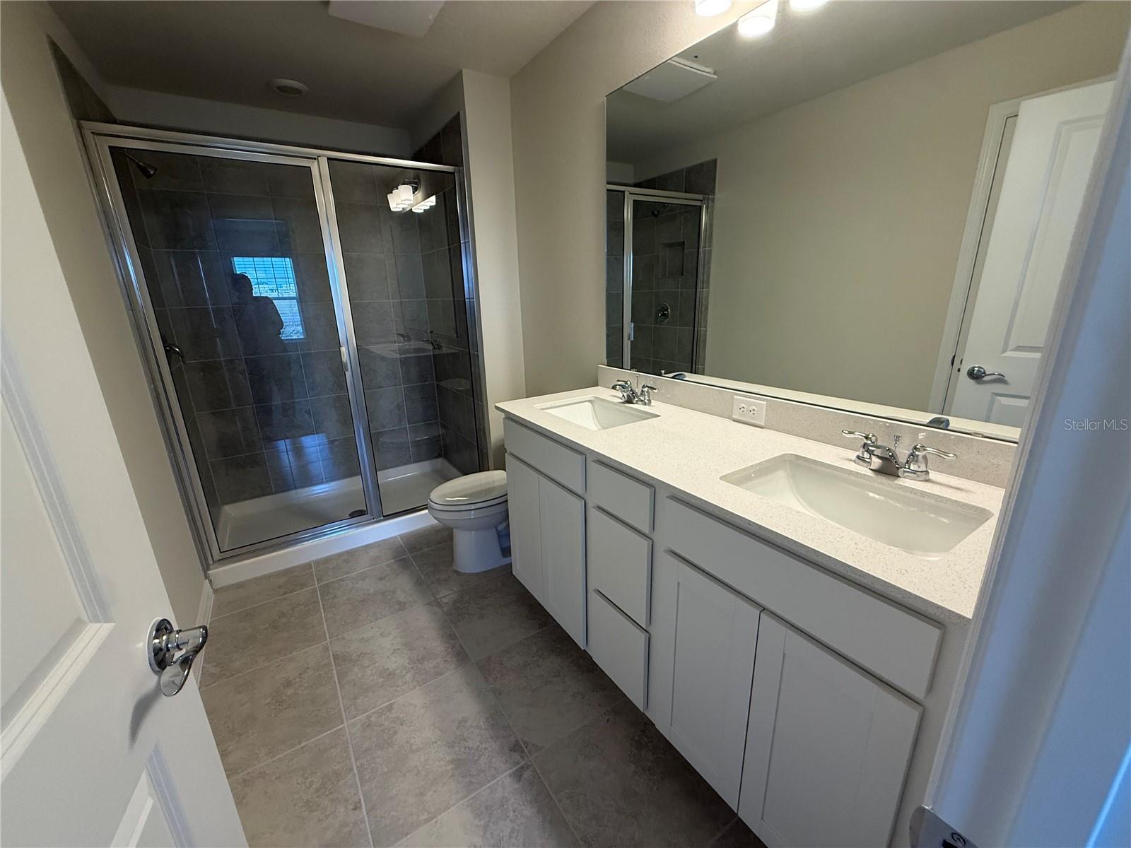 Image 13 of 19 For 6400 Tabebuia Parkway