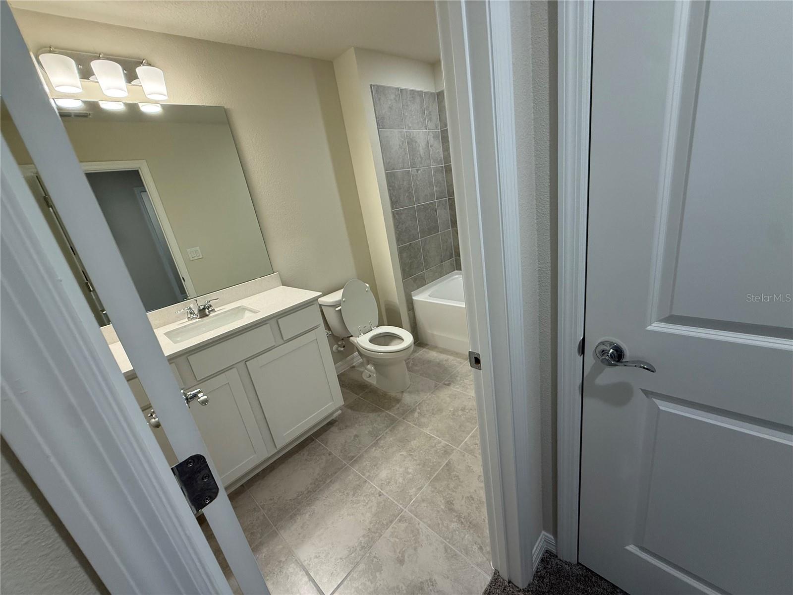 Image 15 of 19 For 6400 Tabebuia Parkway