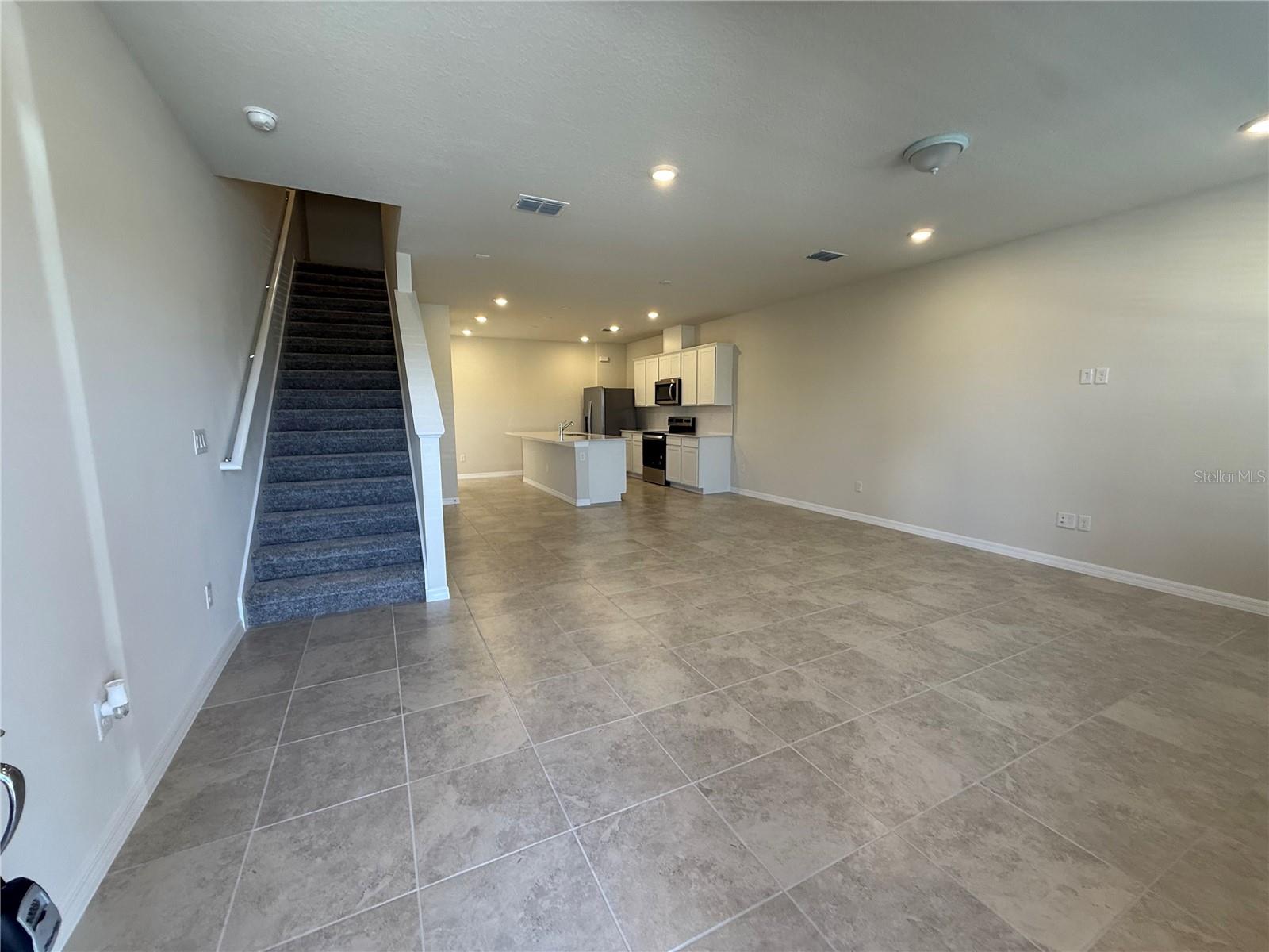 Image 4 of 19 For 6400 Tabebuia Parkway