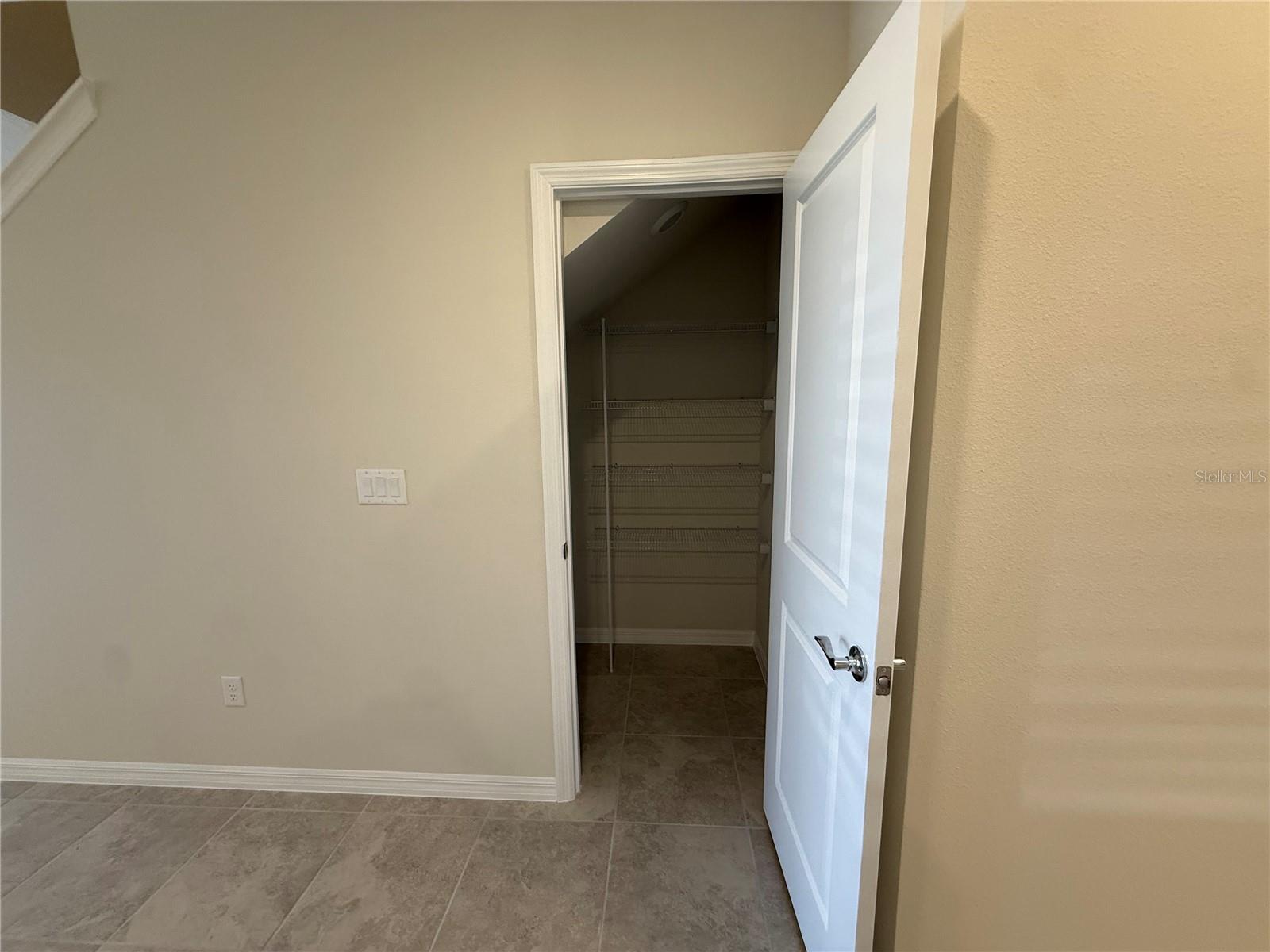 Image 7 of 19 For 6400 Tabebuia Parkway