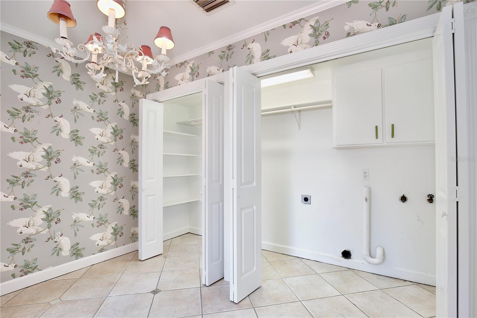 Image 25 of 75 For 504 Banning Beach Road