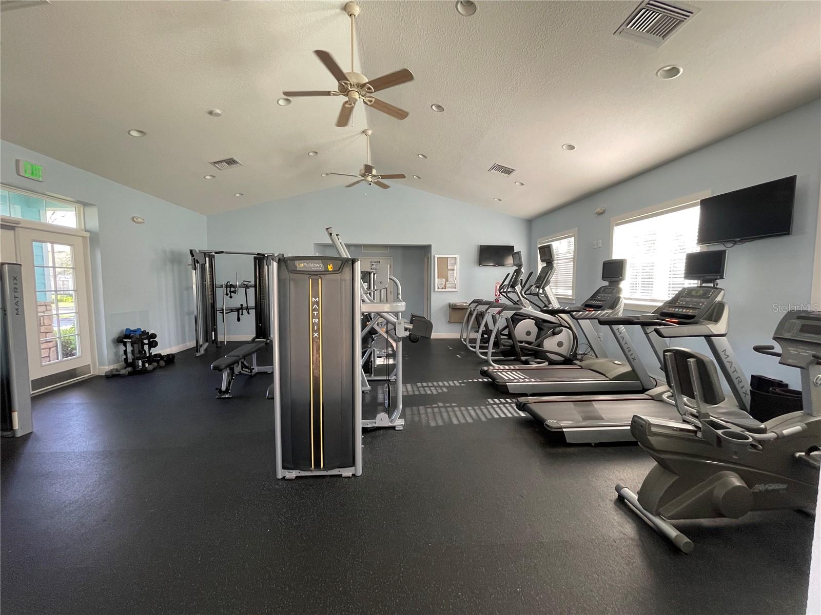 Image 21 of 26 For 14155 Lakeview Park Road