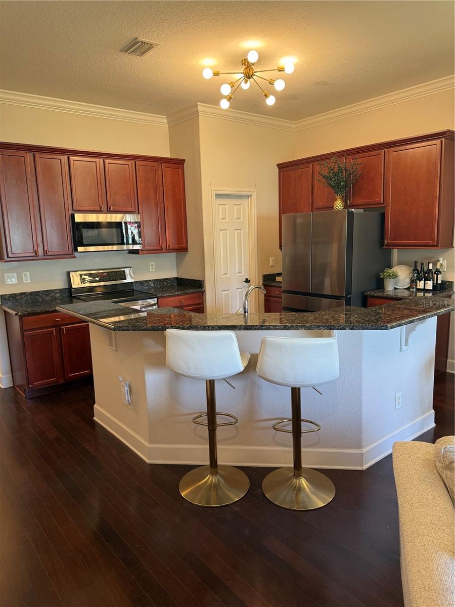 Image 11 of 18 For 1018 Green Gate Boulevard