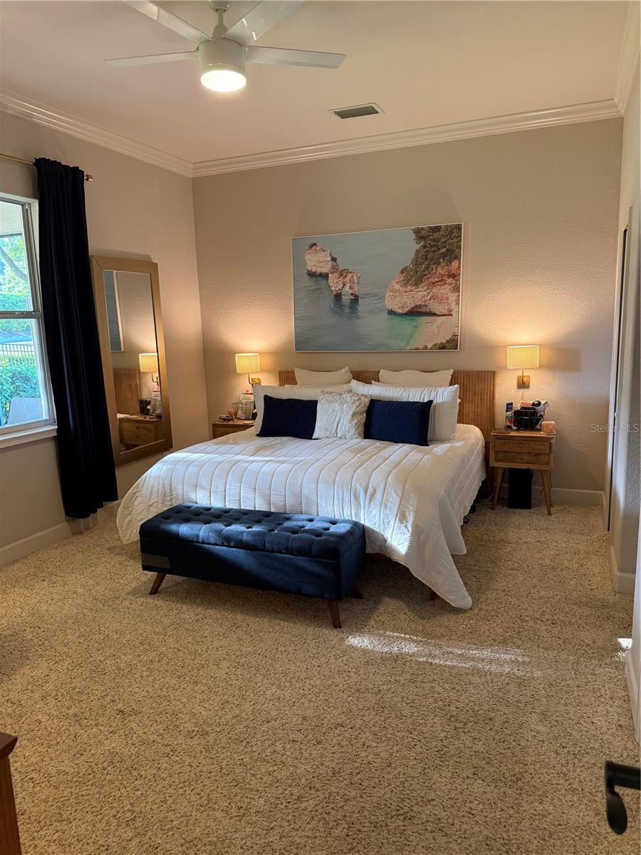 Image 15 of 18 For 1018 Green Gate Boulevard