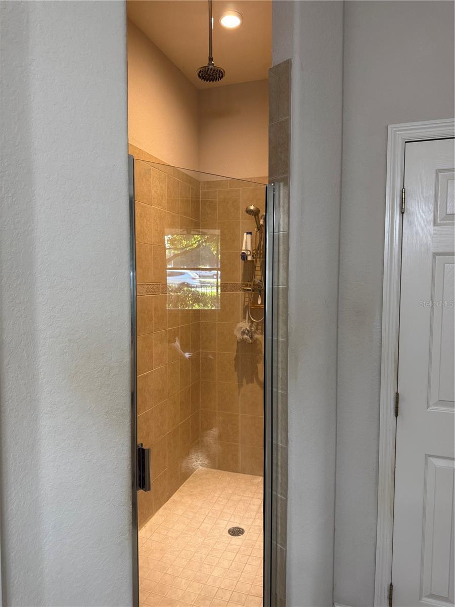 Image 18 of 18 For 1018 Green Gate Boulevard