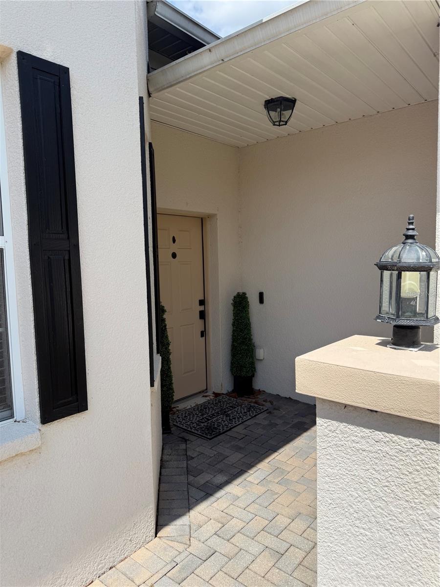 Image 2 of 18 For 1018 Green Gate Boulevard