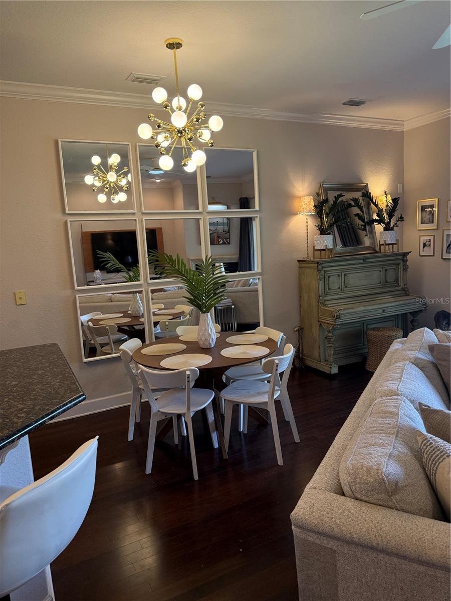 Image 4 of 18 For 1018 Green Gate Boulevard