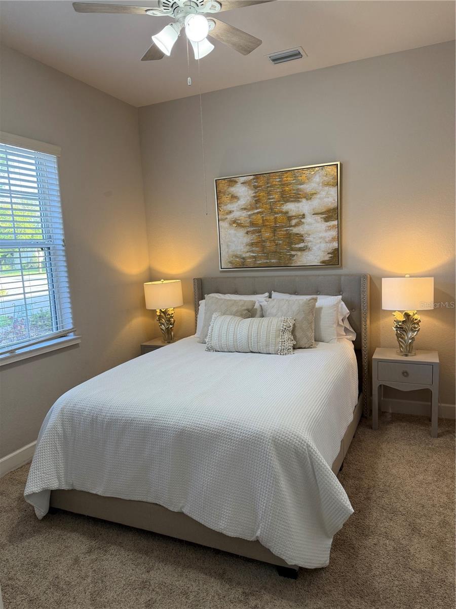 Image 9 of 18 For 1018 Green Gate Boulevard