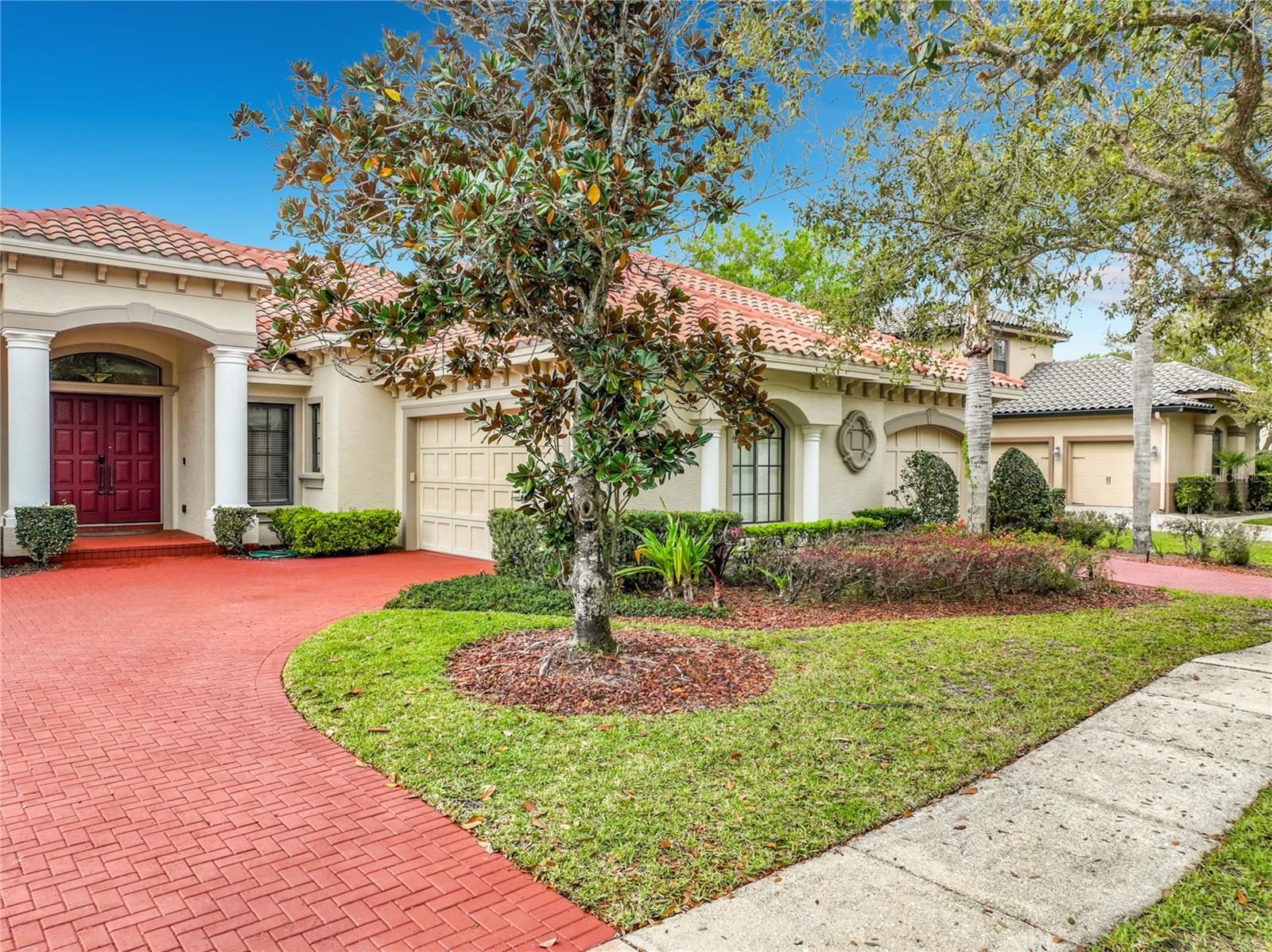 Image 2 of 93 For 587 Broadoak Loop