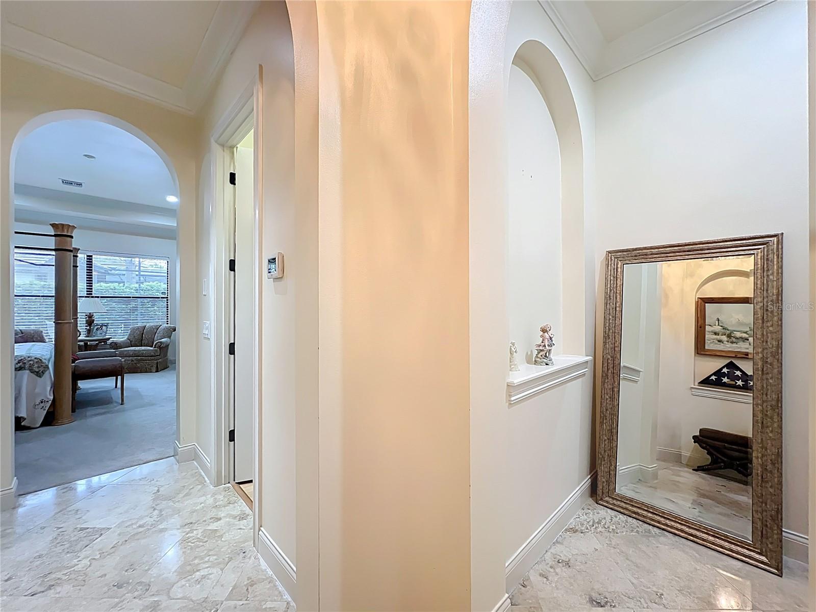 Image 48 of 93 For 587 Broadoak Loop