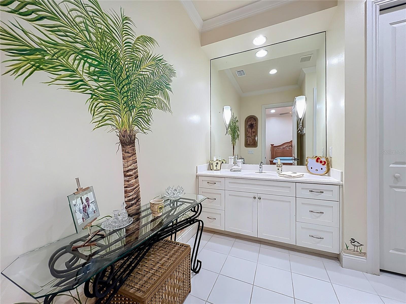 Image 55 of 93 For 587 Broadoak Loop