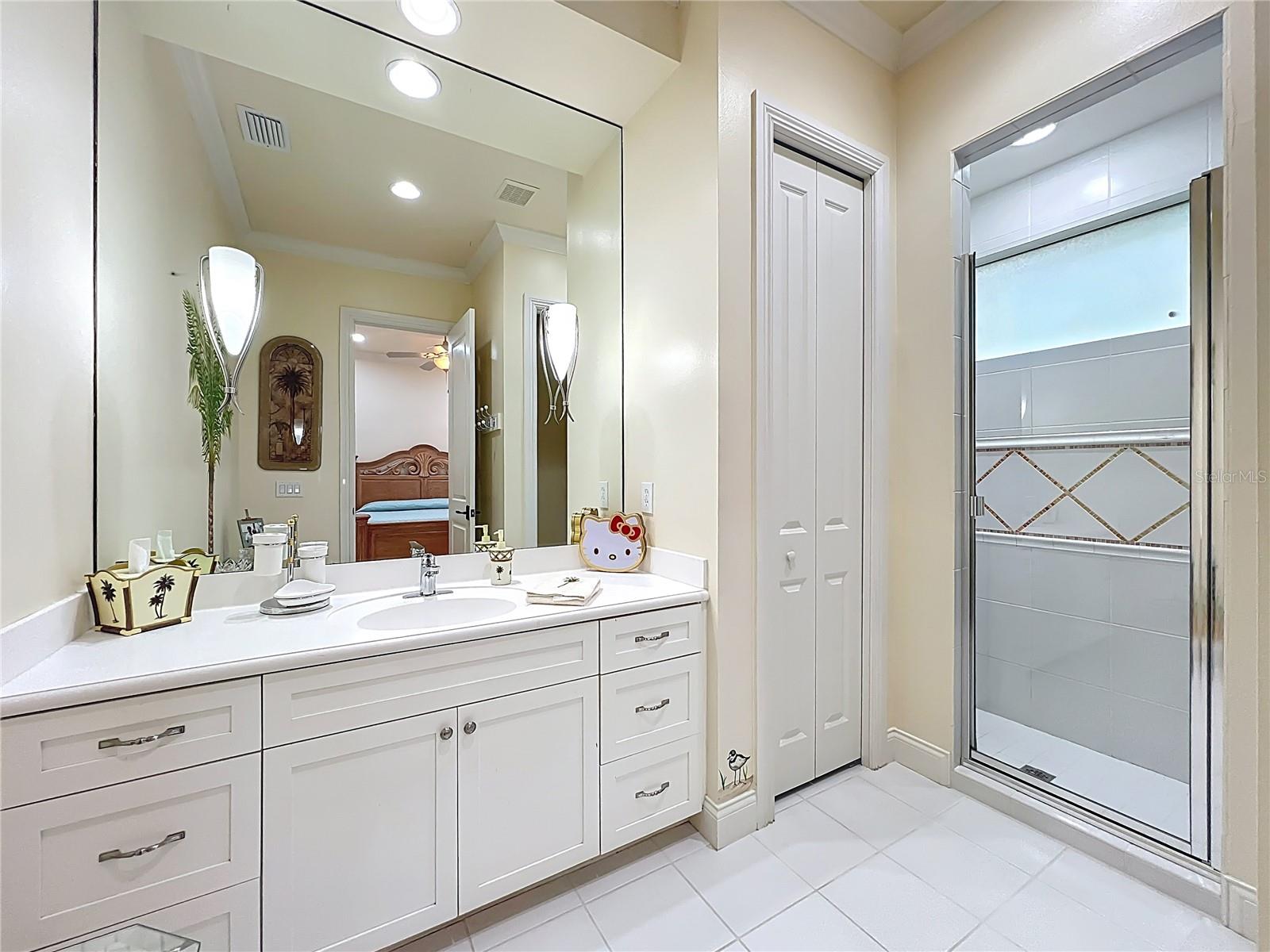 Image 56 of 93 For 587 Broadoak Loop