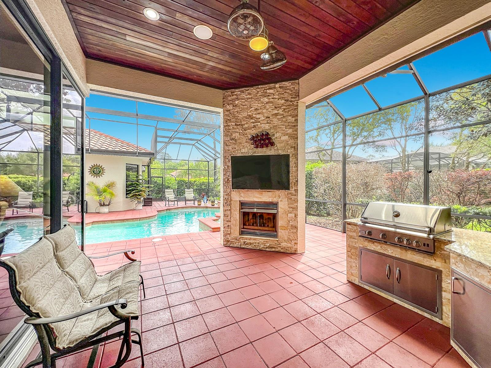 Image 65 of 93 For 587 Broadoak Loop