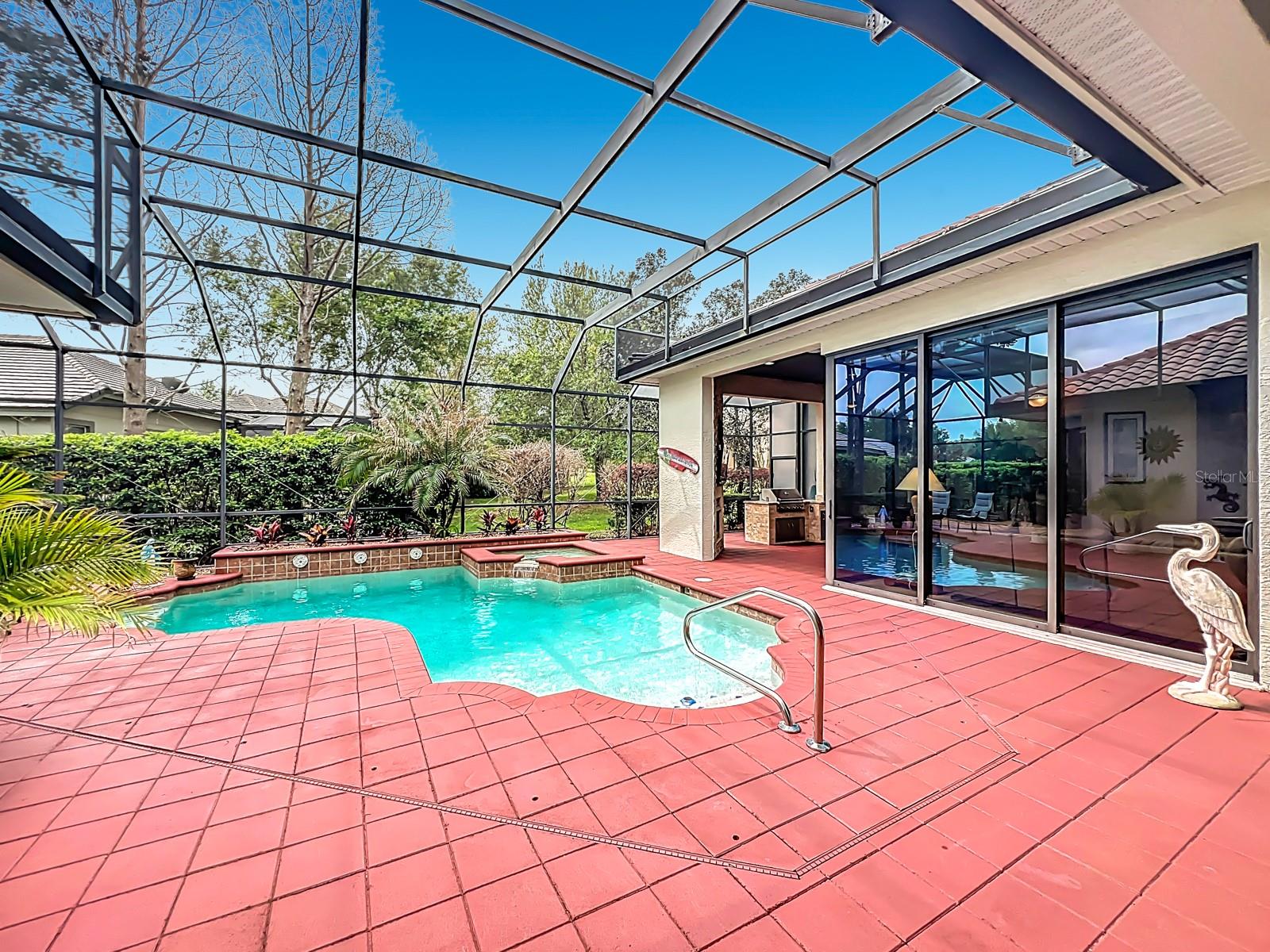 Image 66 of 93 For 587 Broadoak Loop