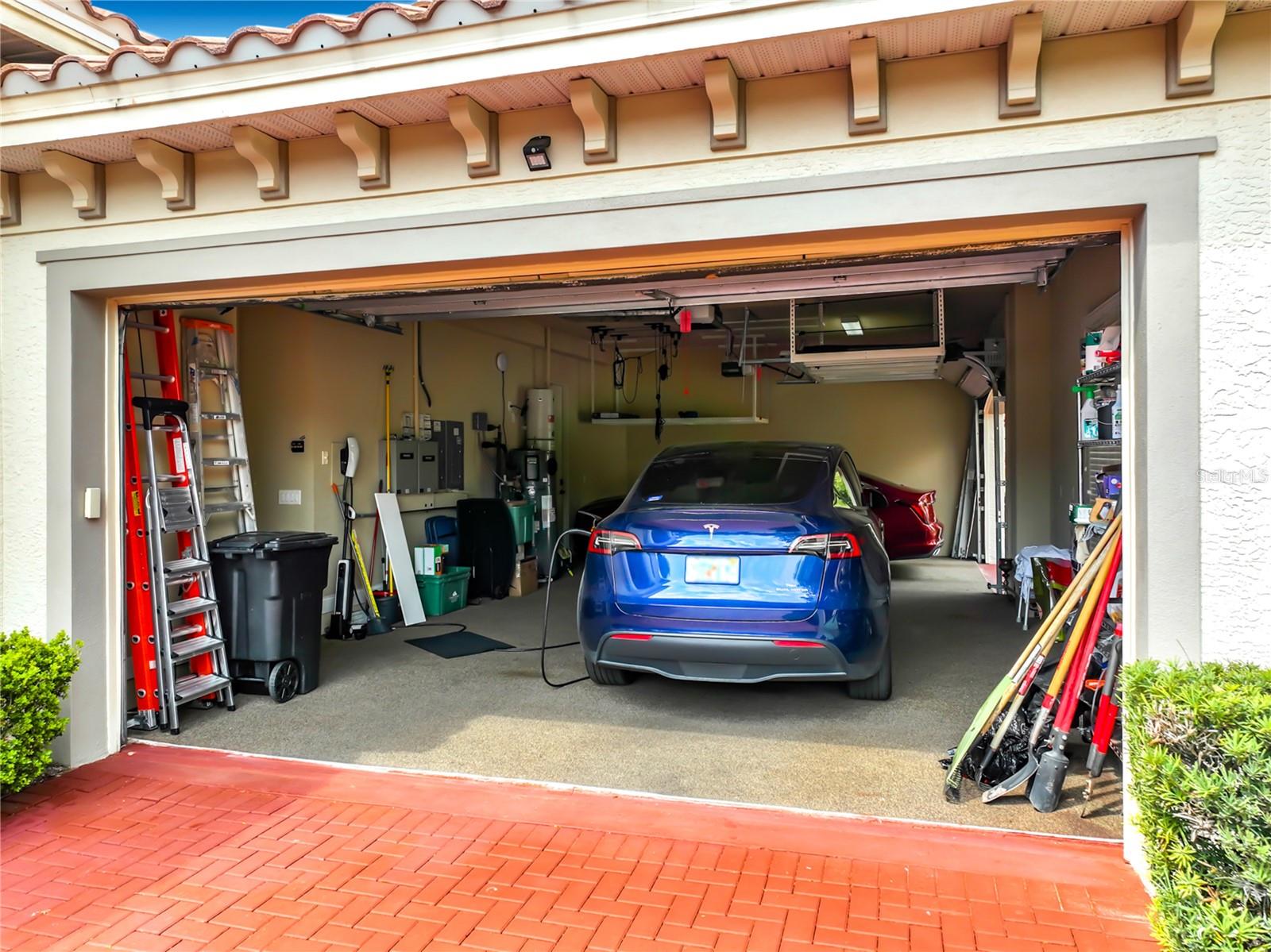 Image 79 of 93 For 587 Broadoak Loop