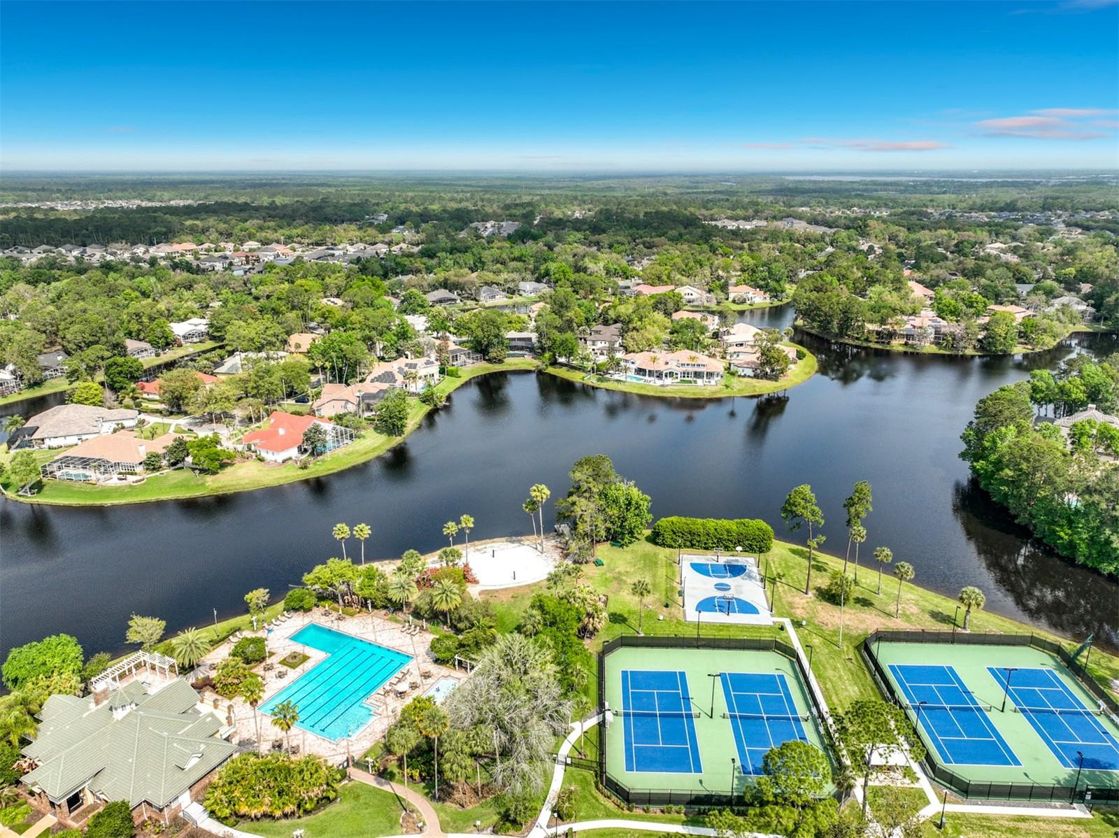 Image 85 of 93 For 587 Broadoak Loop