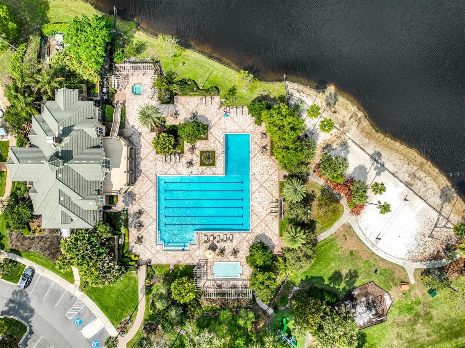 Image 88 of 93 For 587 Broadoak Loop