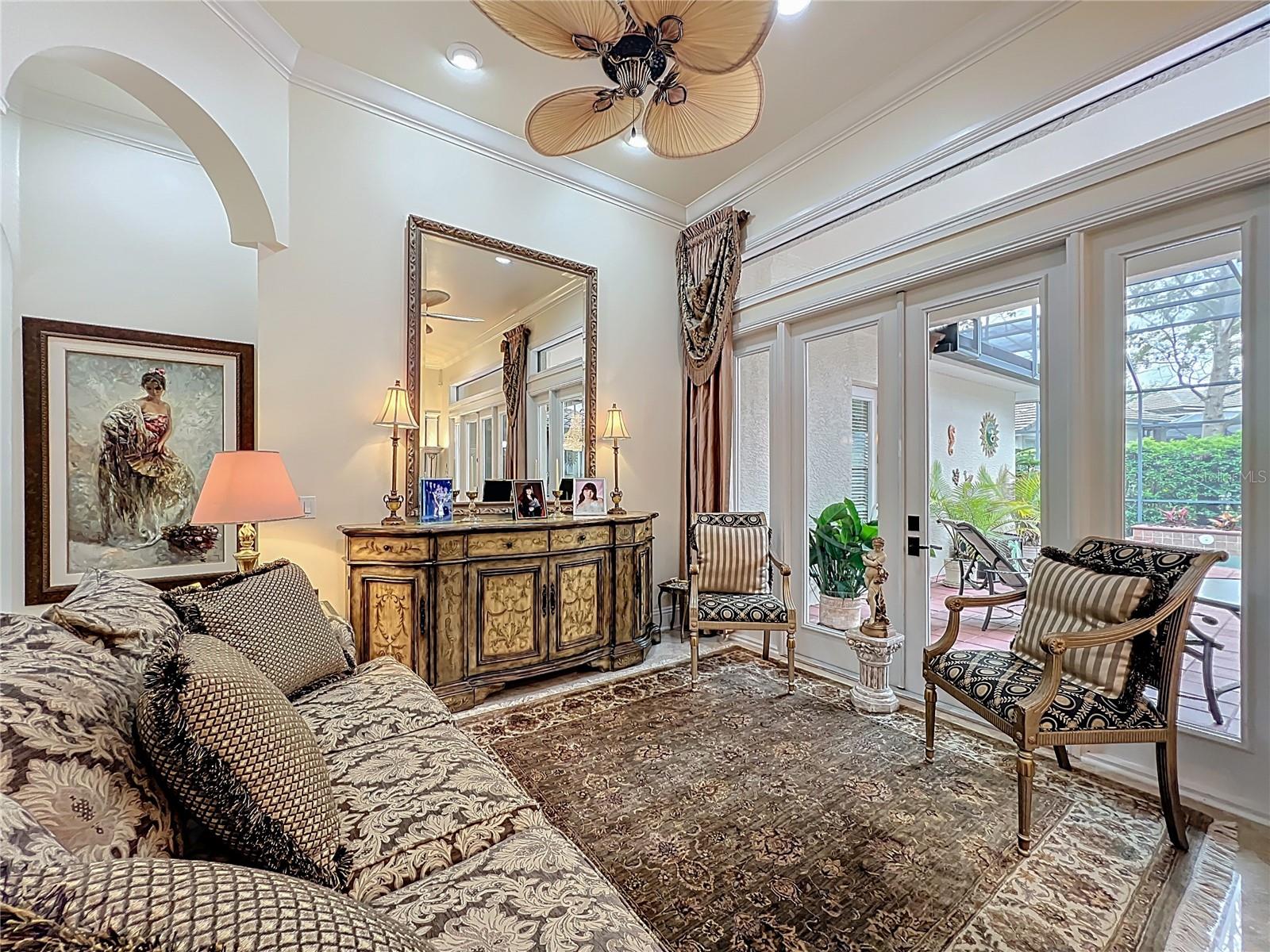 Image 9 of 93 For 587 Broadoak Loop