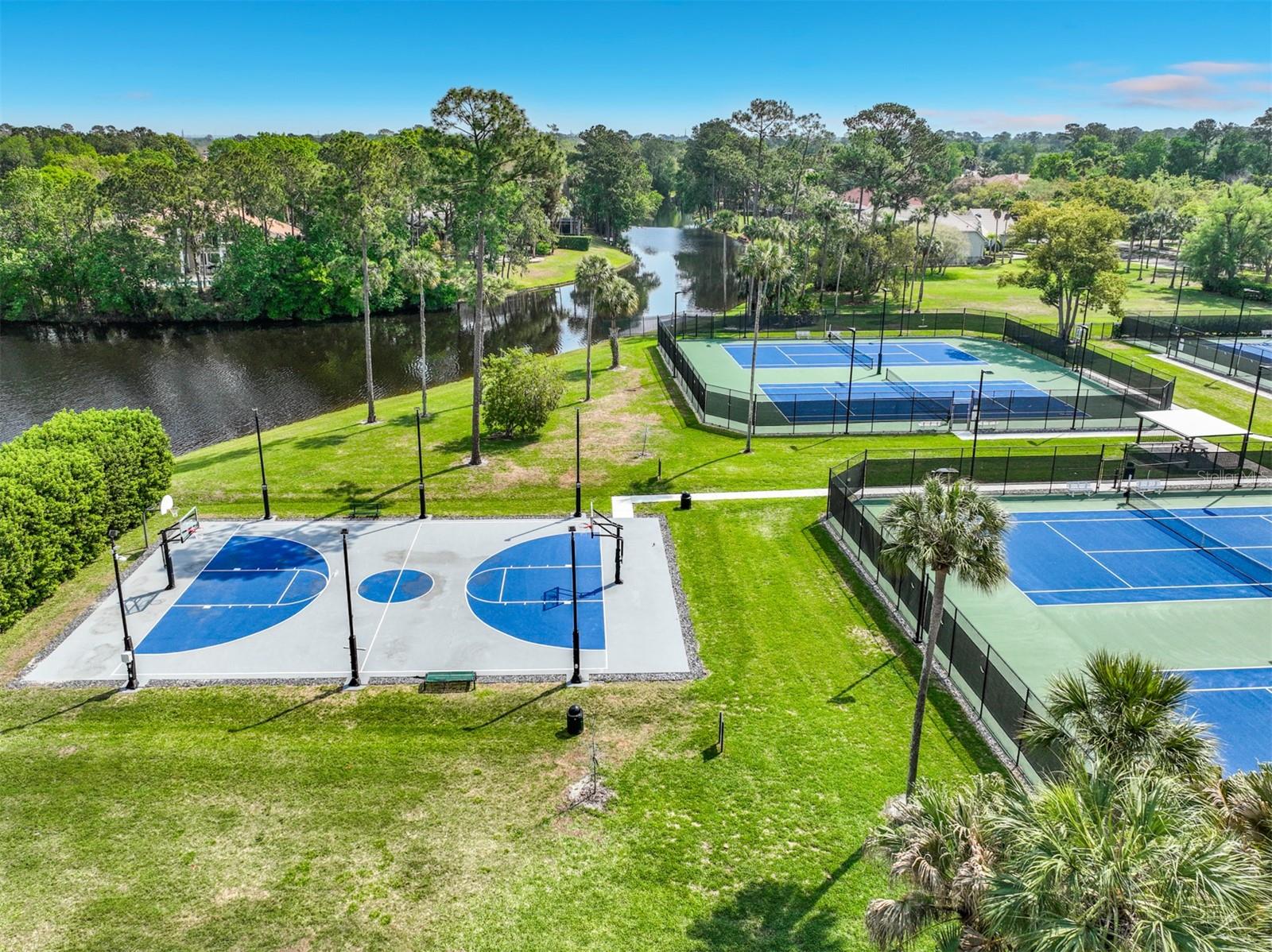 Image 91 of 93 For 587 Broadoak Loop